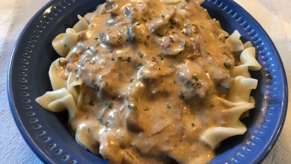 Weeknight Slow Cooker Beef Stroganoff Betty Crocker Recipe